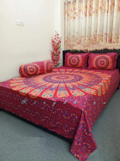 Luxurious Eid Celebrations Await with King Size Twill Panel Bedsheet Set 7 5x8 5 ft and Pillow Covers Experience Ultimate Comfort